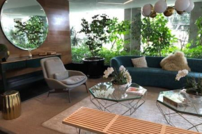 Polanco new apt, great location business or fun!